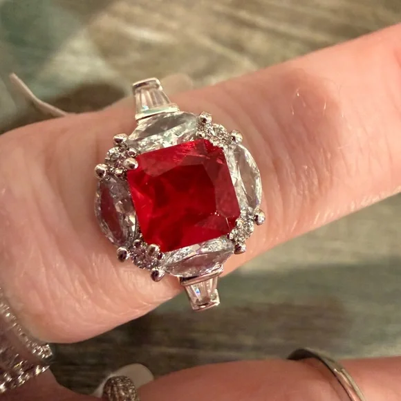 6 Bomb Party rings (size 8,9,10) - Picture 6 of 7